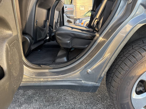 Used 2012 Jeep Grand Cherokee Limited image 20