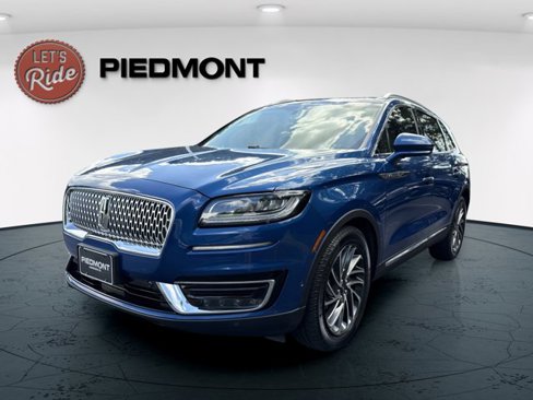 Used 2020 Lincoln Nautilus Reserve w/ Equipment Group 201A image 3