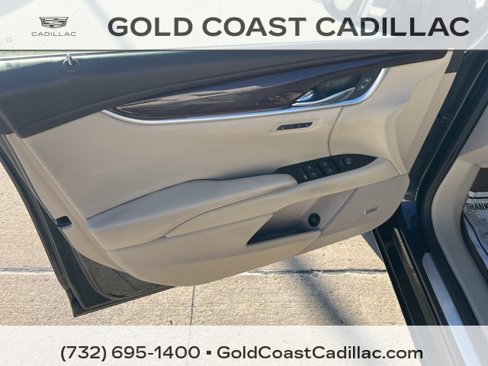 Used 2013 Cadillac XTS Premium image 15