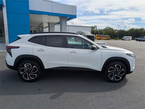 New 2025 Chevrolet Trax RS w/ Driver Confidence Package image 3