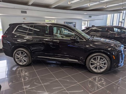 New 2024 Cadillac XT6 Premium Luxury w/ Technology Package image 4
