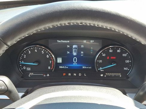 Certified 2022 Ford Explorer XLT w/ Equipment Group 202A image 23