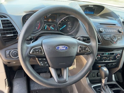 Used 2017 Ford Escape SE image 21