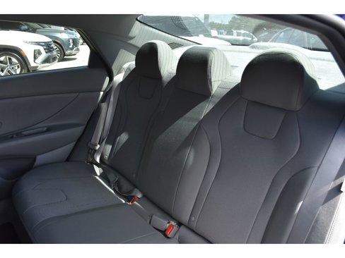 New 2025 Hyundai Elantra SE image 26