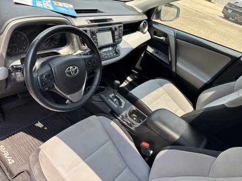 Used 2018 Toyota RAV4 XLE image 16