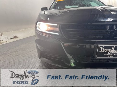 Used 2020 Dodge Charger SXT image 9