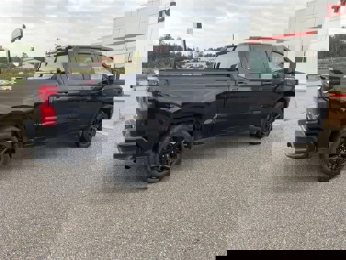 Used 2022 Chevrolet Silverado 1500 Custom image 6