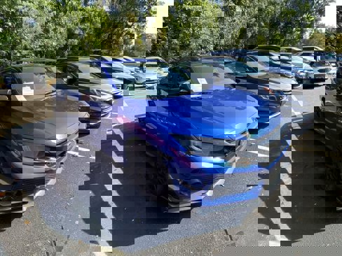Used 2018 Honda Civic EX image 3