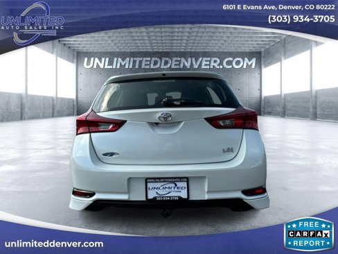 Used 2017 Toyota Corolla iM image 4