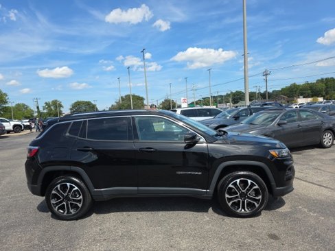 Used 2022 Jeep Compass Limited w/ Sun and Sound Group image 4