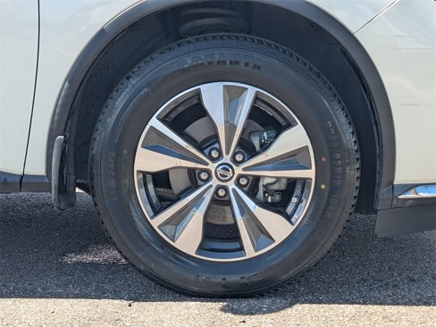 Used 2019 Nissan Murano SV w/ Premium Package image 12