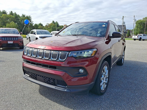 Used 2022 Jeep Compass Latitude image 4