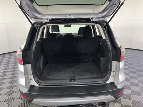 Used 2017 Ford Escape SE image 33