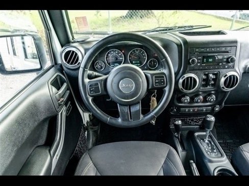 Used 2015 Jeep Wrangler Unlimited Sahara w/ Trailer Tow Group image 21