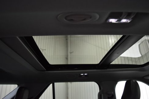 Used 2022 Ford Explorer XLT w/ Equipment Group 202A image 48