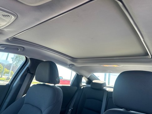 Used 2023 Chevrolet Malibu LT image 15