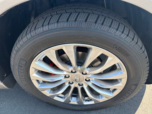 Used 2015 INFINITI QX80 4WD w/ Deluxe Technology Package image 33