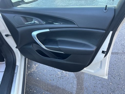 Certified 2012 Buick Regal Leather image 26