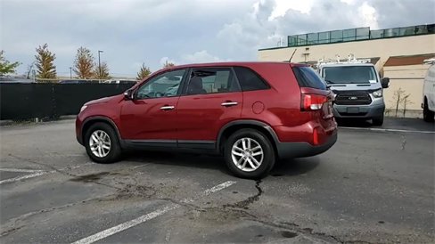 Used 2015 Kia Sorento LX image 6