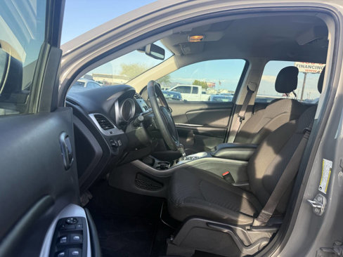 Used 2019 Dodge Journey SE image 14
