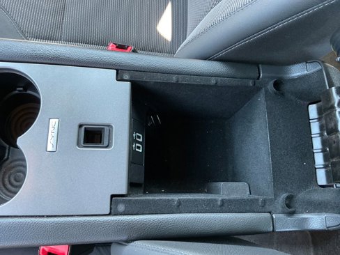 Used 2018 Ford Taurus SEL w/ Equipment Group 201A image 26