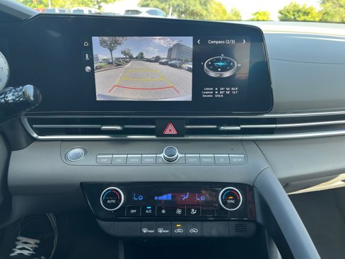 Used 2024 Hyundai Elantra SEL image 24