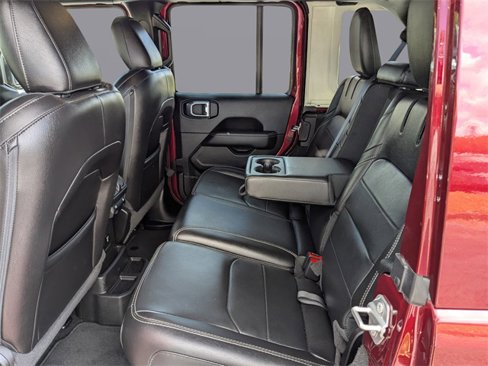 Used 2021 Jeep Wrangler Unlimited Sahara image 16