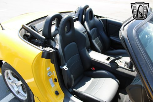 Used 2001 Honda S2000 image 25