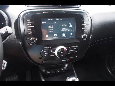 Used 2019 Kia Soul + image 24