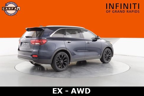 Used 2020 Kia Sorento EX image 3