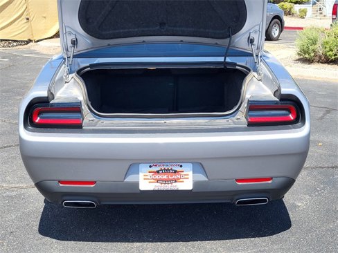 Used 2018 Dodge Challenger SXT image 25