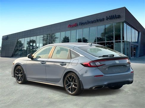 Used 2024 Honda Civic Sport Touring image 4