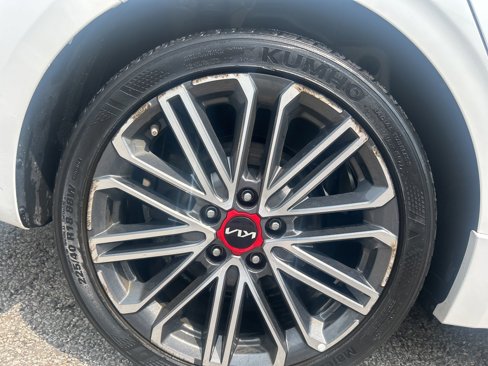 Certified 2022 Kia Forte GT w/ GT Technology Package image 21