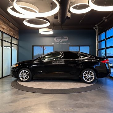 Used 2019 Ford Fusion SE image 6