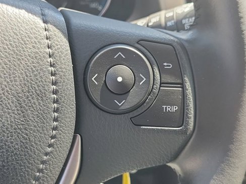 Used 2016 Toyota RAV4 XLE image 32