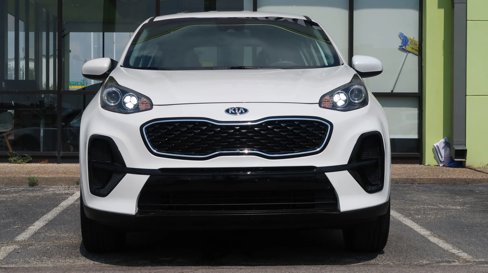 Used 2022 Kia Sportage LX image 2