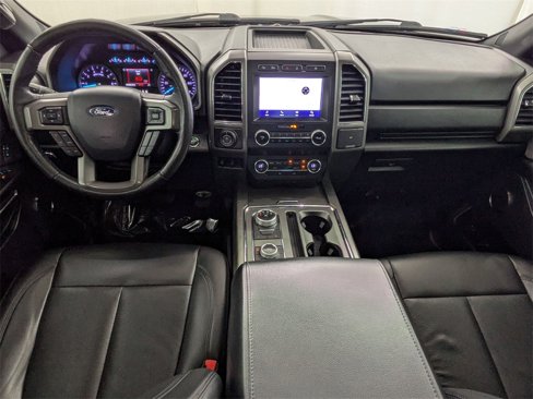 Used 2020 Ford Expedition XLT image 29