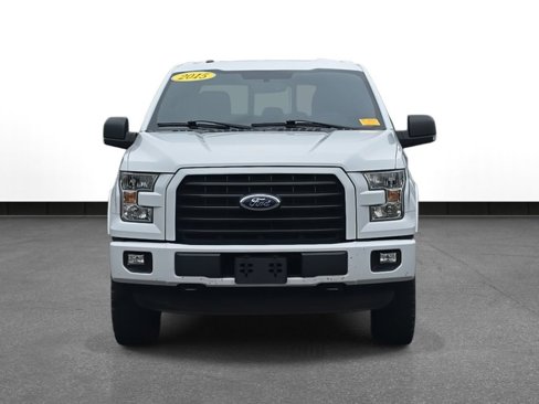 Used 2015 Ford F150 XLT w/ Equipment Group 302A Luxury image 2
