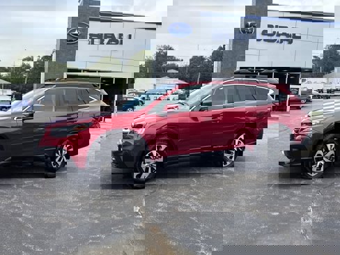 Used 2022 Subaru Outback Premium image 4