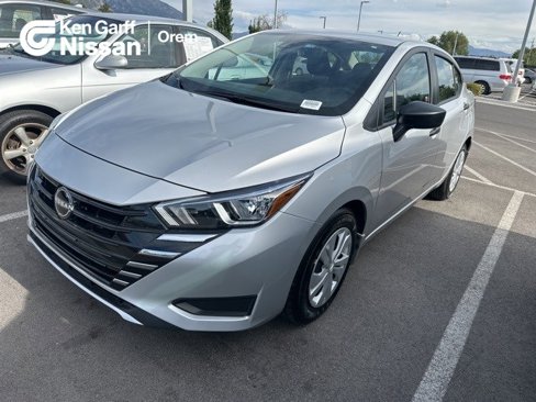 Used 2024 Nissan Versa S image 1