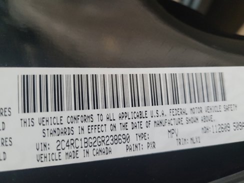 Used 2016 Chrysler Town & Country Touring w/ Driver Convenience Group image 33
