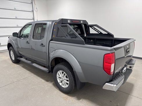 Used 2018 Nissan Frontier SV image 6