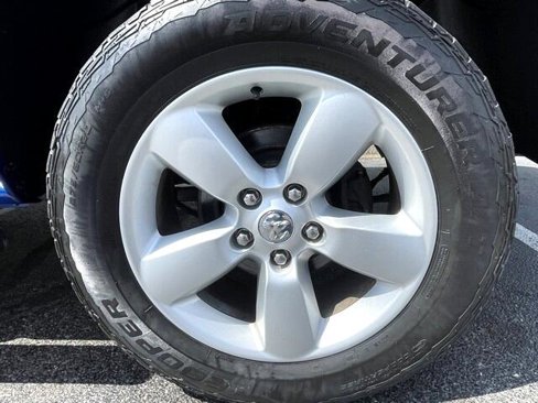 Used 2015 RAM 1500 Express image 10