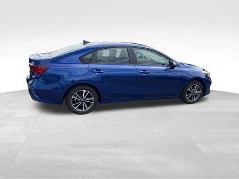 Used 2023 Kia Forte LXS w/ LXS Technology Package image 7