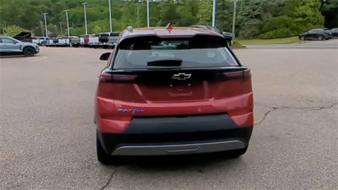 Certified 2022 Chevrolet Bolt EUV Premier w/ Sun & Sound Package image 7