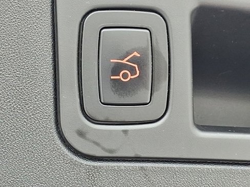 Used 2014 Tesla Model S 60 image 32