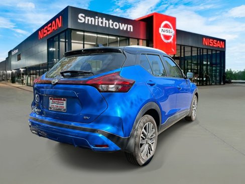Certified 2022 Nissan Kicks SV image 5