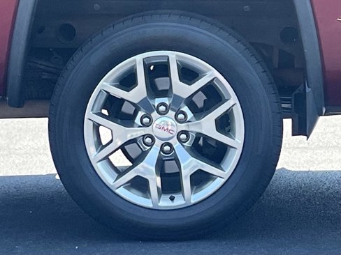 Used 2018 GMC Sierra 1500 SLT w/ SLT Premium Package image 28