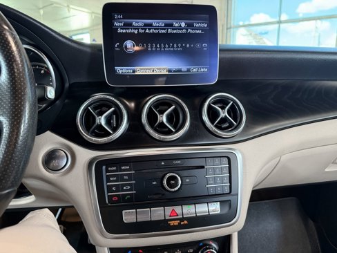 Used 2018 Mercedes-Benz CLA 250 image 27