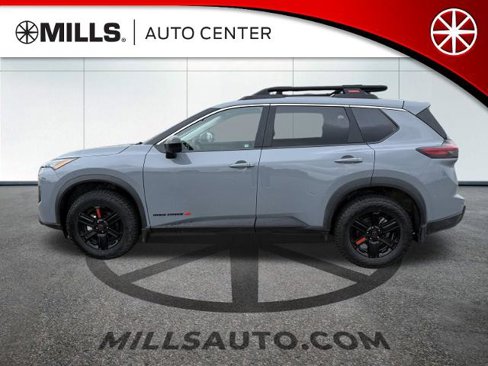 Certified 2025 Nissan Rogue SV image 1
